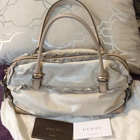 Authentic Gucci Lamb Skin Nude Leather Ruffel Sabrina Satchel-189848002058 - Picture 2 of 16